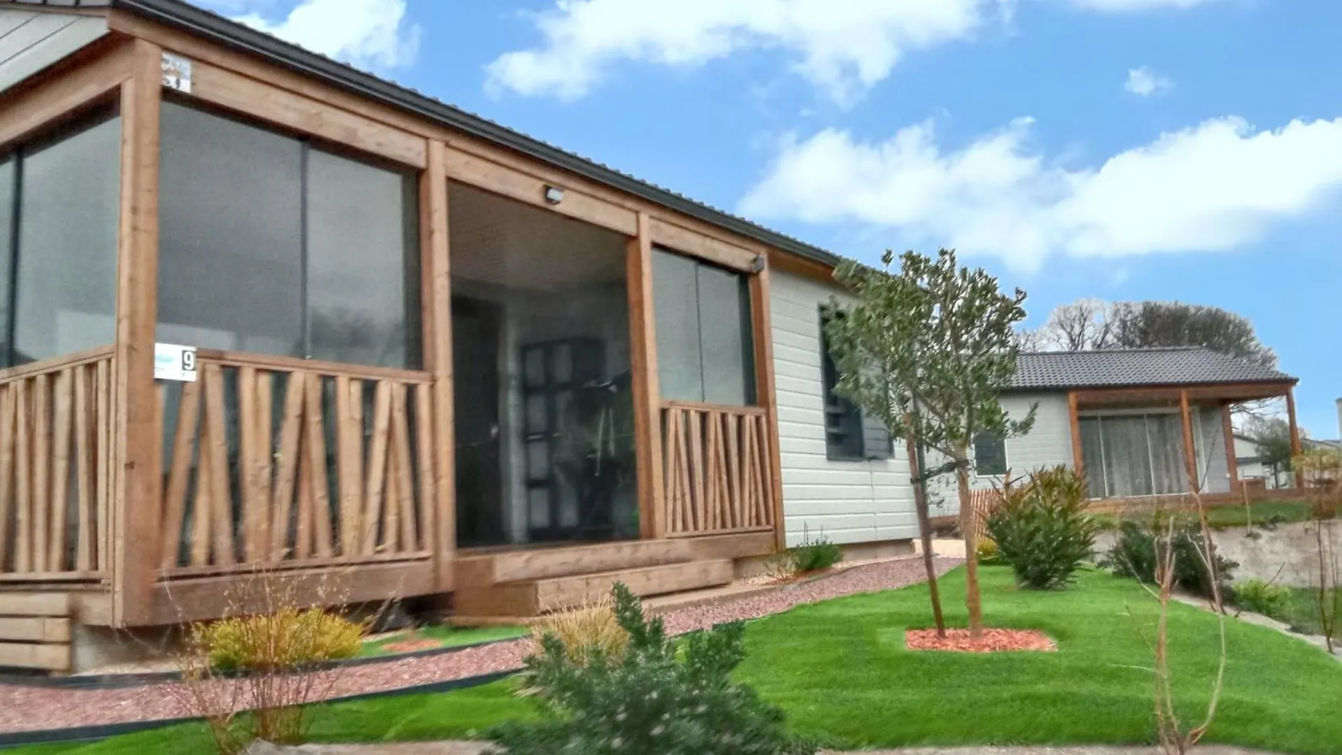 Chalet Enchanteur A Arzal Avec Vue Sur Lac Et Piscine Partagee France